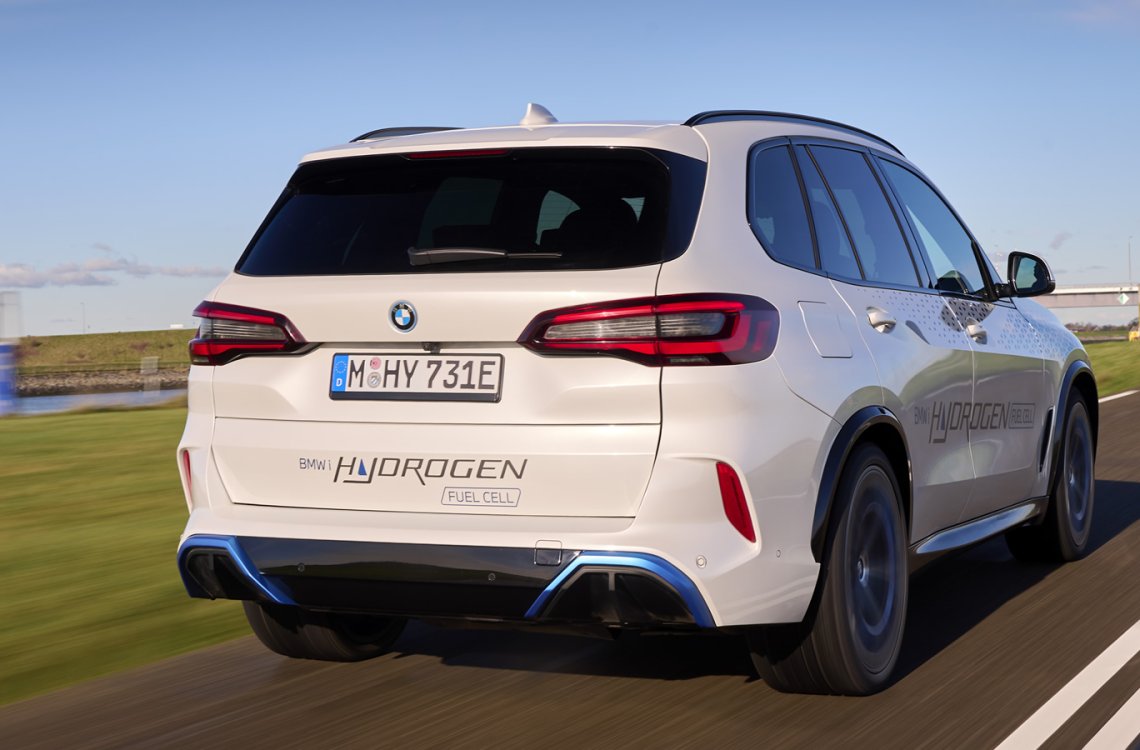 Wodorowe BMW iX5 Hydrogen – auto elektryczne z ogniwami paliwowymi. Test