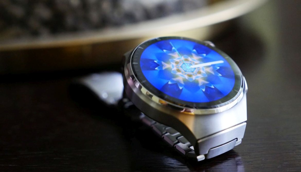 Huawei Watch 4 Pro - recenzja. Przede wszystkim szykowny i elegancki