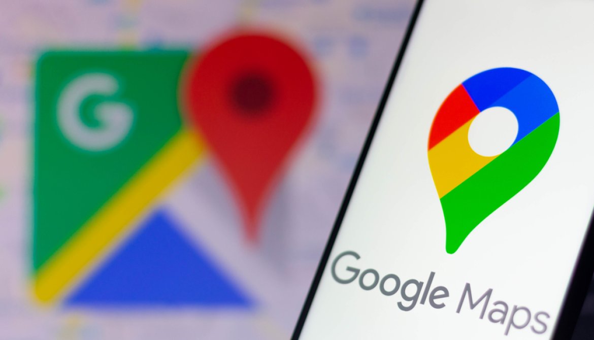 Nie uciekniesz przed kontrowersyjną zmianą w Mapach Google. Firma wprowadza ją wszędzie