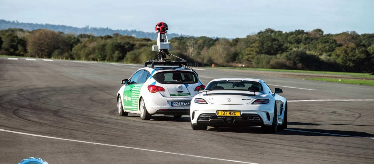 Google Street View Car kontra Stig z Top Gear!