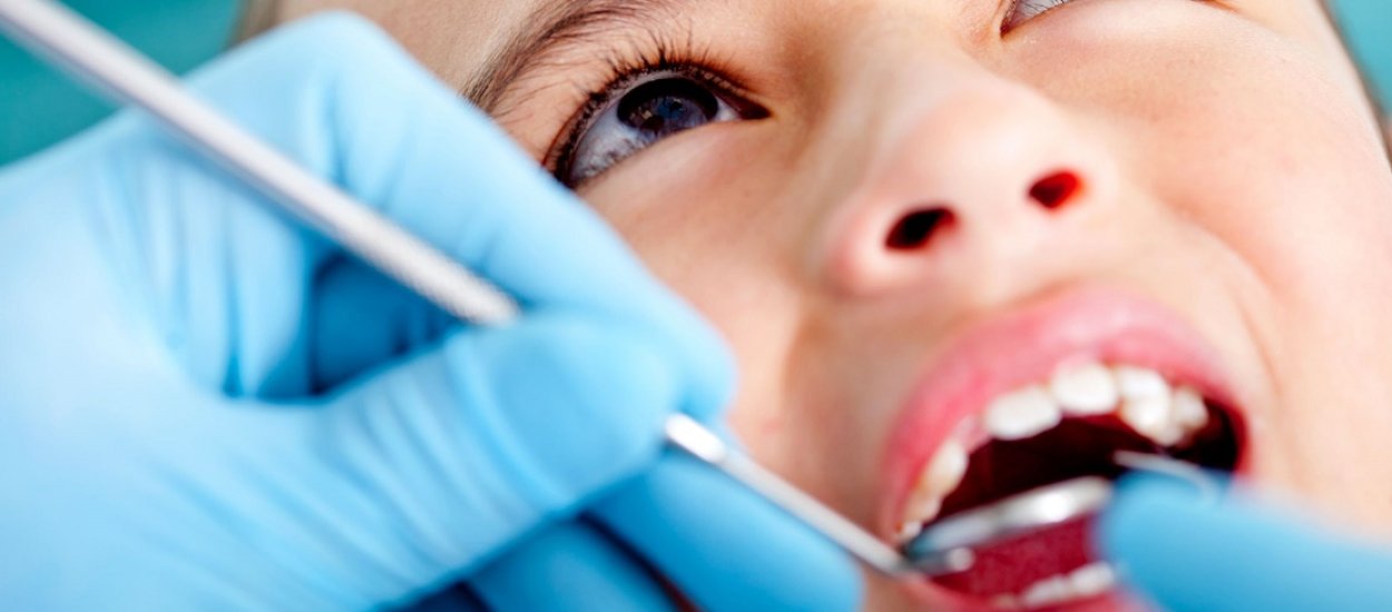 Koniec bolesnych wizyt u dentysty – ząb odbuduje się sam!
