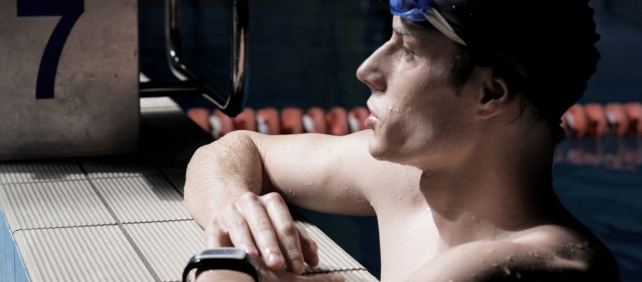 Swimmo to polski smartwatch w sam raz na basen