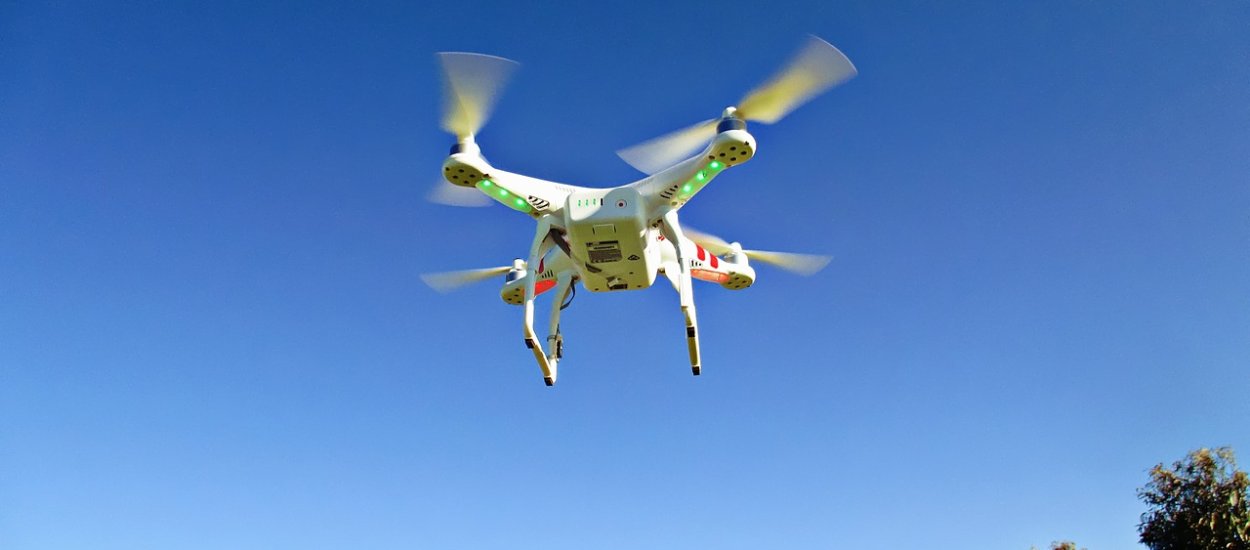 Niebezpieczne drony na lotnisku? Dzięki temu do takich sytuacji nie powinno dochodzić