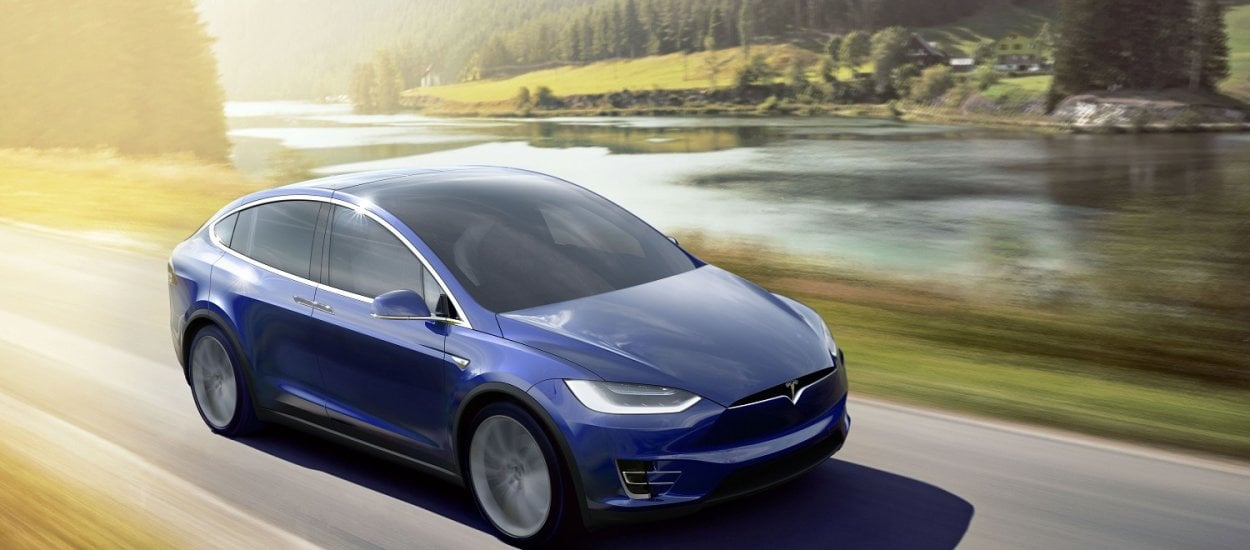 Tesla mocno podkręca sprzedaż, ale tegorocznego planu nie zrealizuje