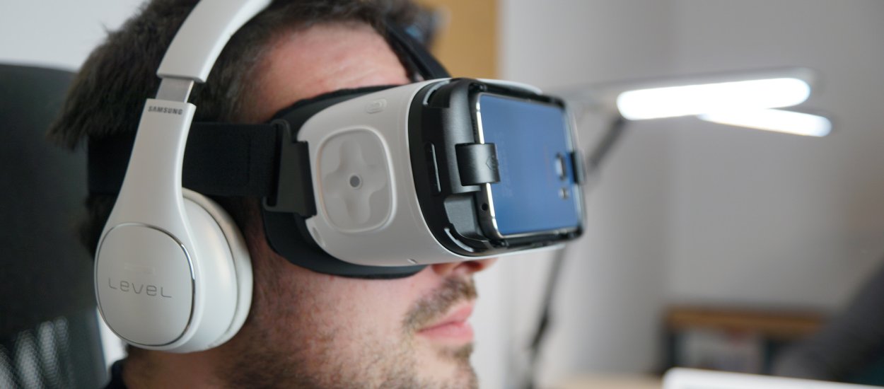 Rozpoczynamy przygodę z wirtualną rzeczywistością - na przykładzie Samsunga Gear VR