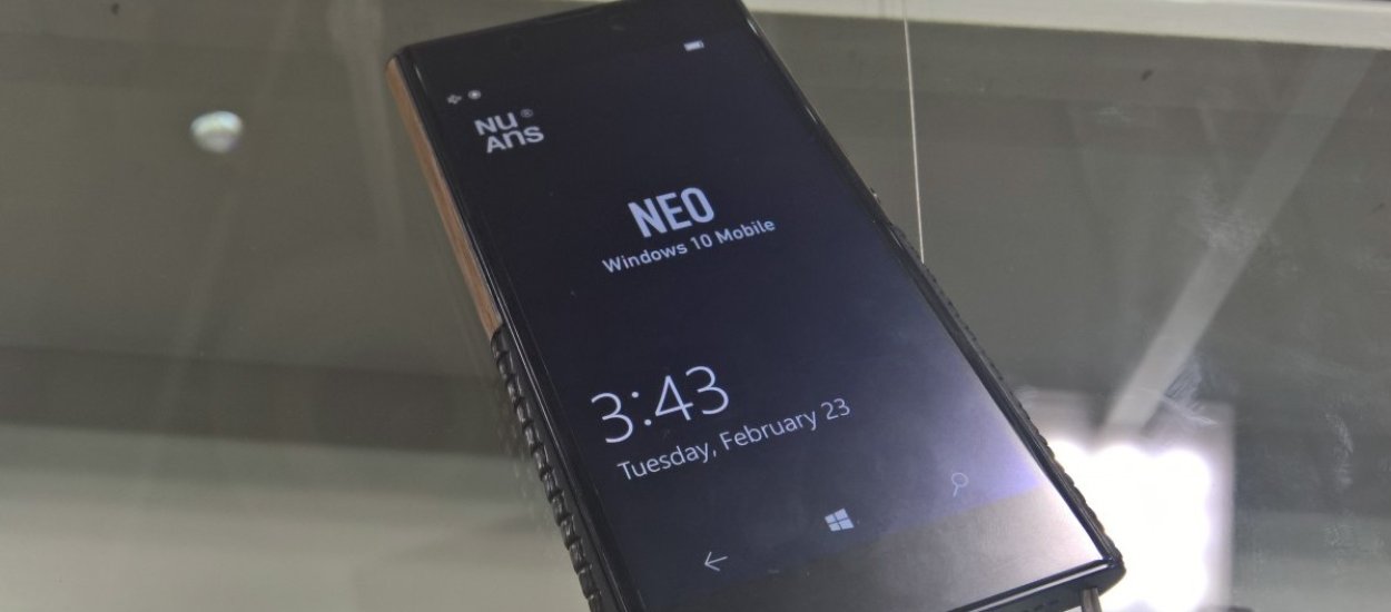 Mieliśmy w rękach jeden z najciekawszych sprzętów z Windows 10 Mobile - NuAns NEO