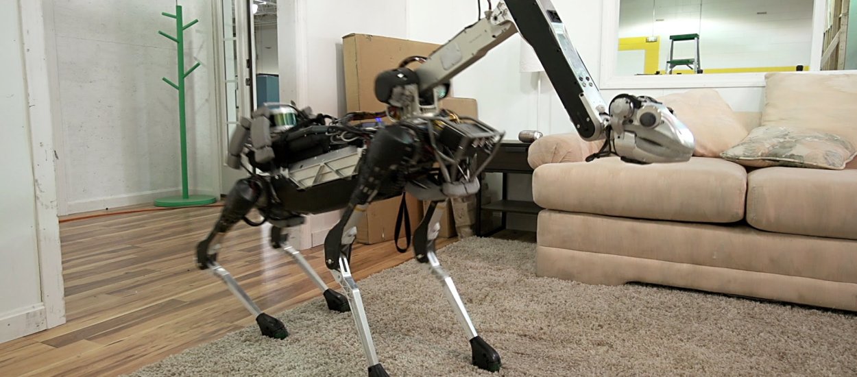 Boston Dynamics nie odpuszcza. Poznajcie robota SpotMini, który przypomina psa lub małą żyrafę