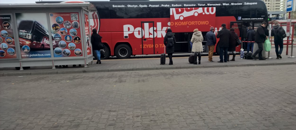 Piekło zamarzło - PolskiBus wprowadza rezerwację miejsc