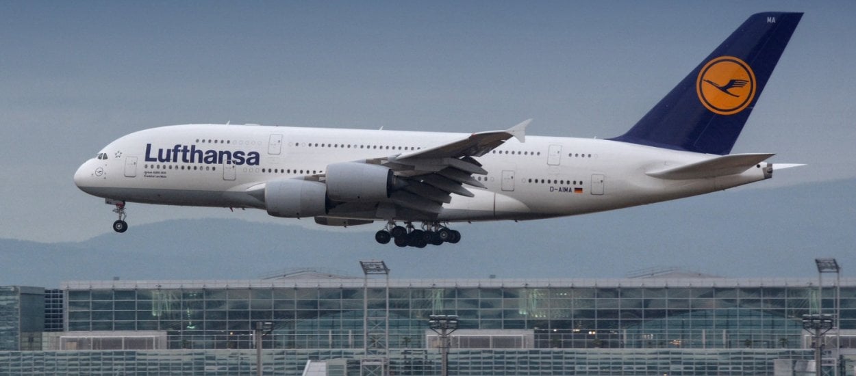 Wielki, większy największy. Airbus A380. Wdzięk wieloryba czy powab parówki?