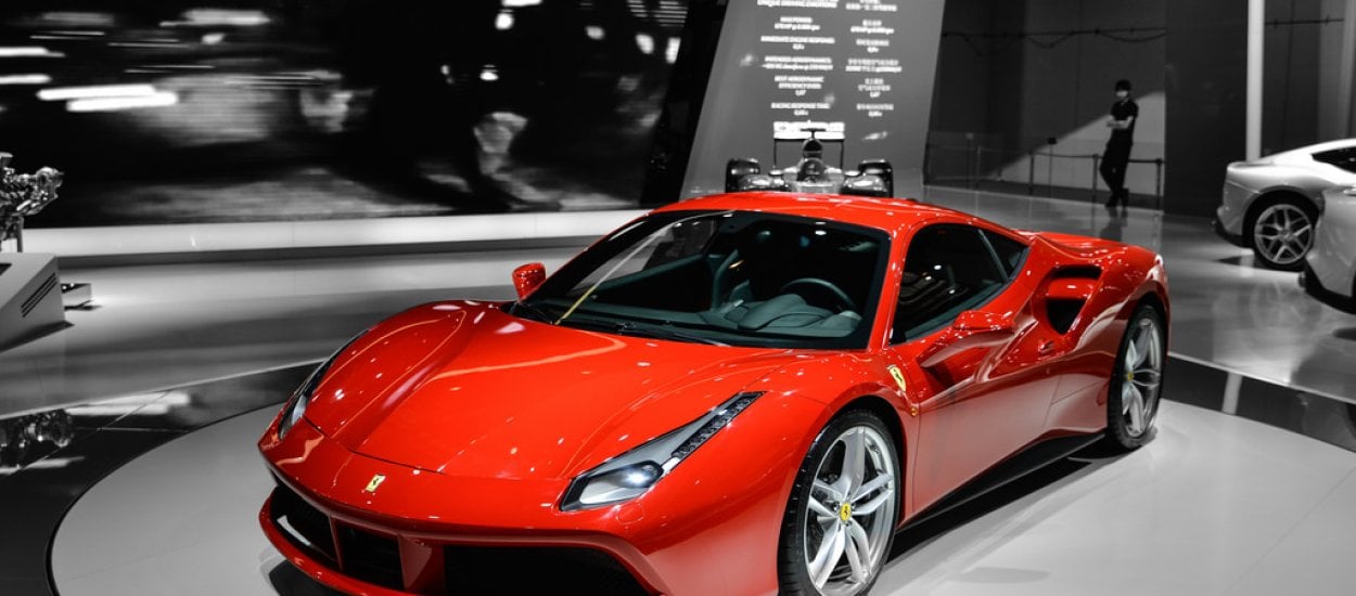 Rzuć co robisz! Dojedź do gry z Wyzwaniem Shell Drive o wycieczkę do fabryki Ferrari!