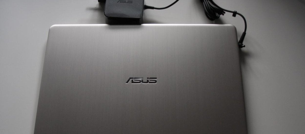 Lekki 15" laptop, który nie odstrasza ceną i oferuje komfortową pracę — recenzja Asus VivoBook S15