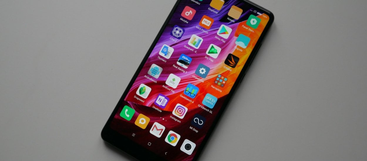 Xiaomi Mi 7 zadebiutuje w dwóch wersjach. Czy Chińczycy przygotują też coś dla fanów małych smartfonów?