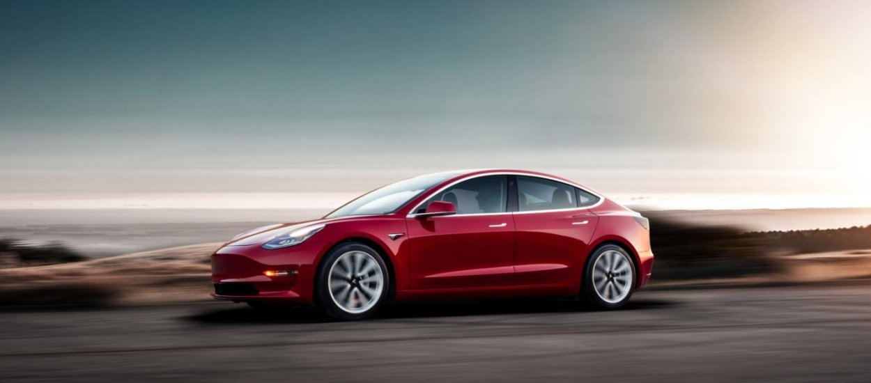 Tesla spełniła obietnicę, 7000 samochodów w tydzień zachwyciło Elona Muska