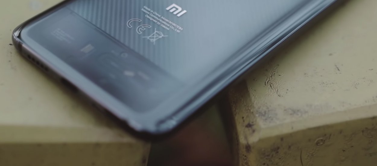 Xiaomi Mi 8 Pro - jeden z najciekawszych smartfonów na rynku trafia do Play. Sprawdzamy ceny w różnych wariantach