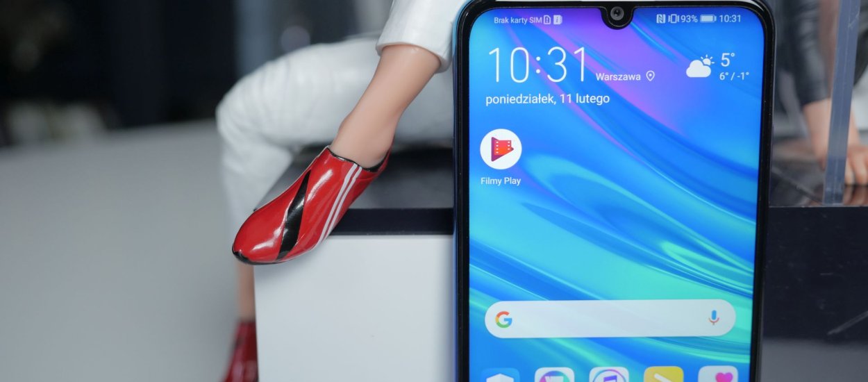 Recenzja Huawei P Smart 2019. 900 złotych za dobry smartfon to uczciwa cena - tylko dlaczego tak się rysuje?