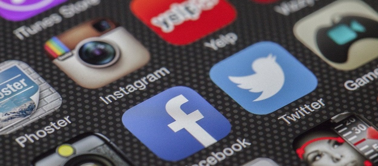 Facebook bawi się w archeologa. Nowa funkcja rodem z kultowego serwisu społecznościowego