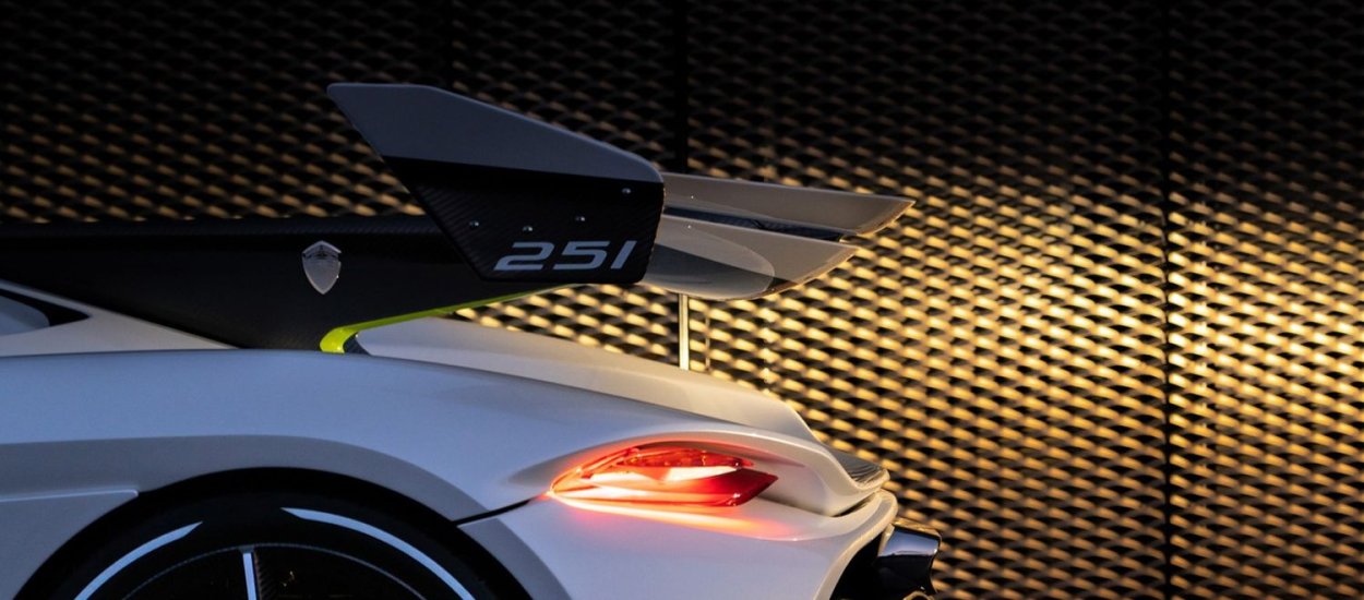 Koenigsegg Jesko na nowych zdjęciach, 1600 KM z 5 litrów pojemności
