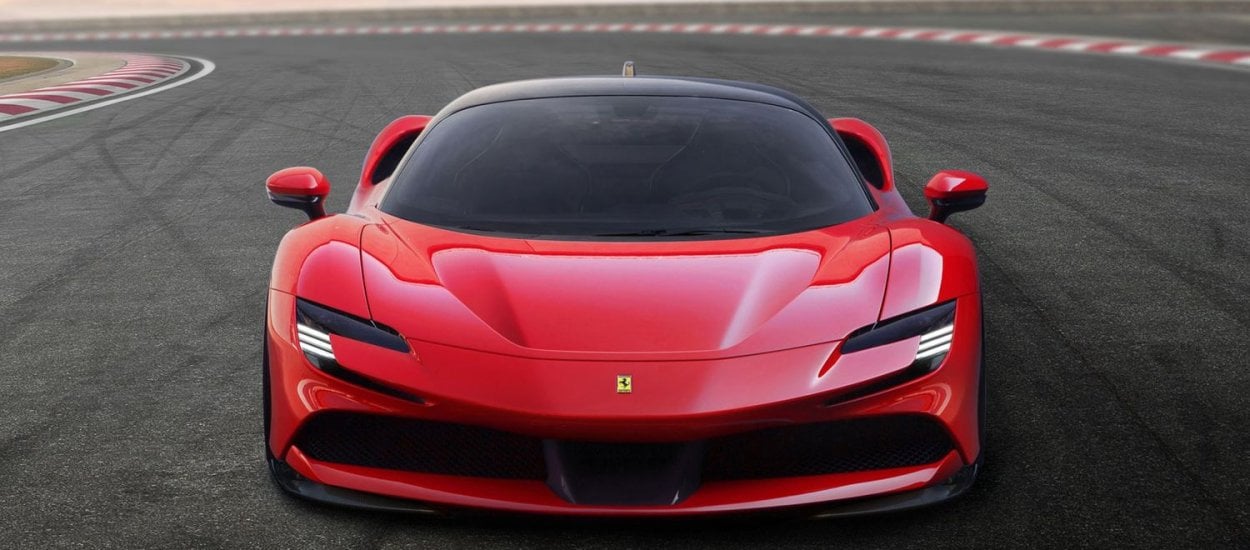 Ferrari SF90 Stradale ma 1000 KM i napęd typu PHEV