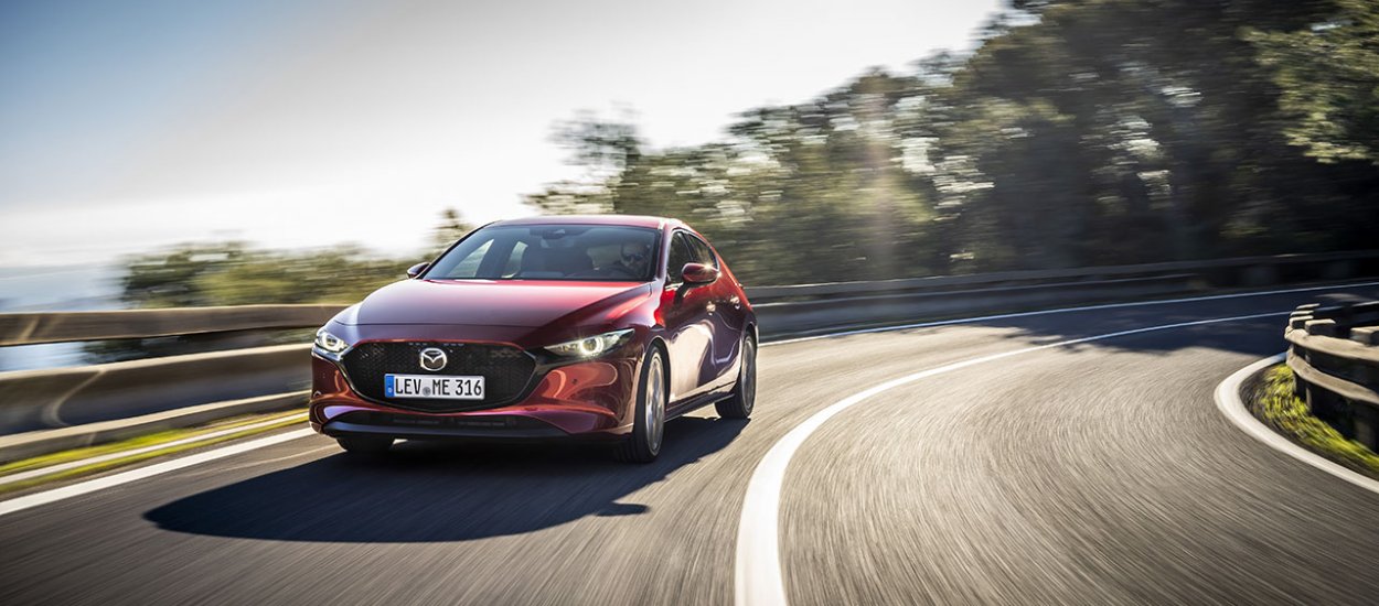 Mazda Skyactive-X oficjalnie wchodzi do oferty, znamy już cenę w Polsce