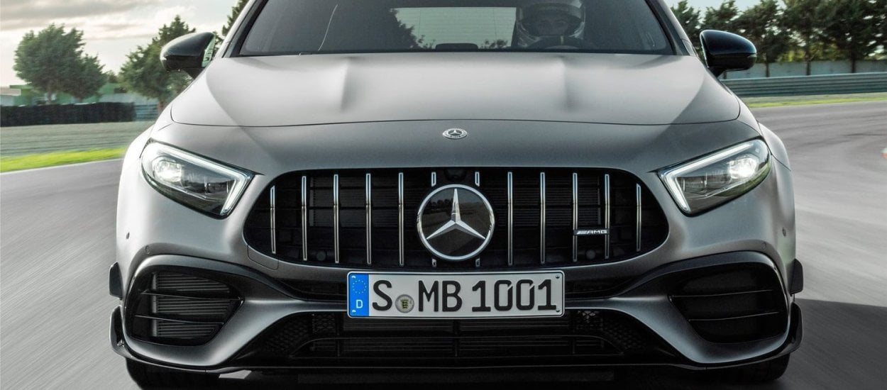 Najmocniejszy hot-hatch w historii już jest, poznajcie Mercedesa AMG A45