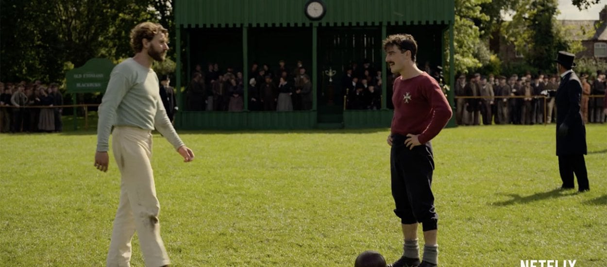 Nowy serial Netflixa to coś dla fanów Downton Abbey, Peaky Blinders i… piłki nożnej