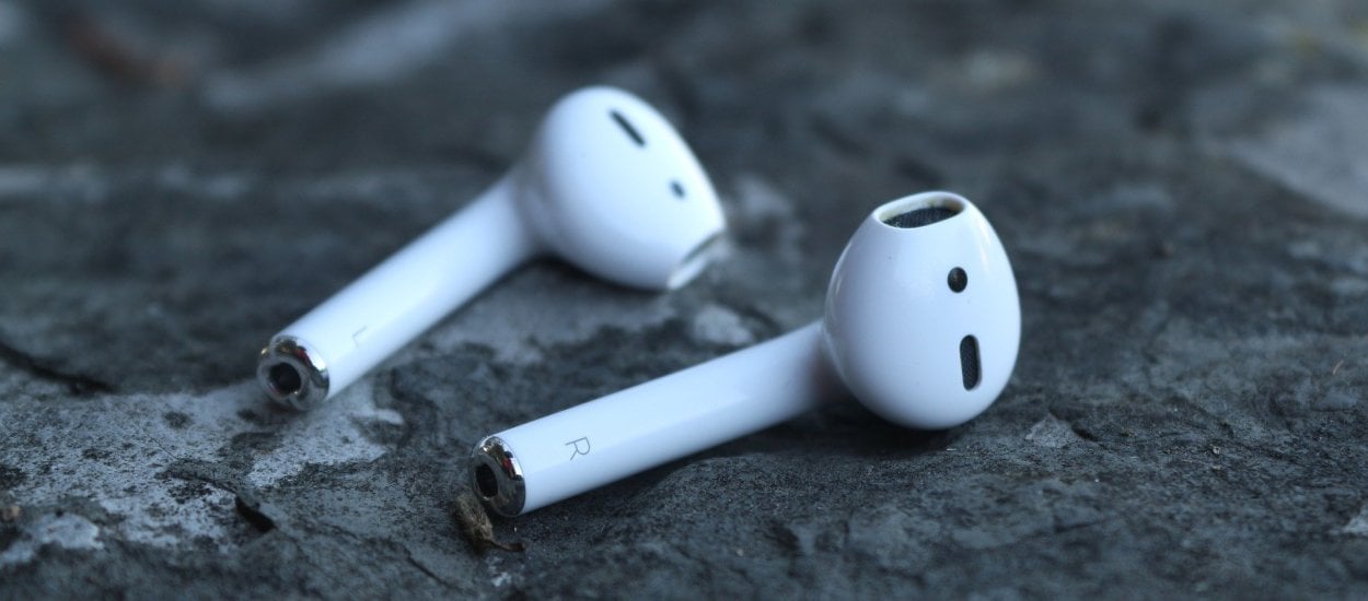 Nowe AirPods na pierwszych zdjęciach. Czy tak wygląda trzecia generacja słuchawek Apple?