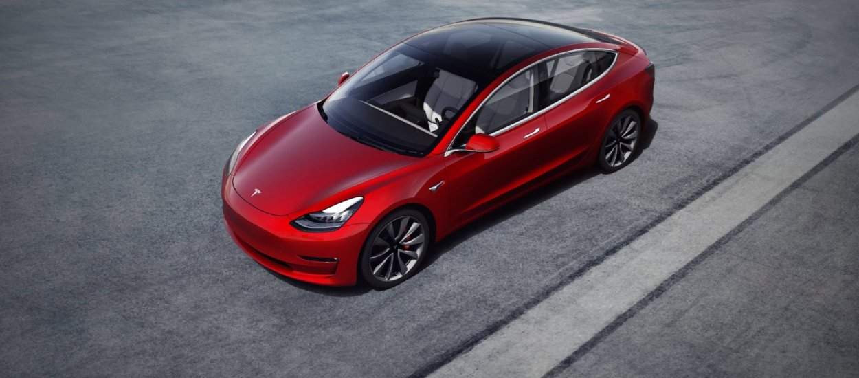 Tesla rozpoczyna sprzedaż w Polsce, 199 990 za najtańszy wariant Modelu 3