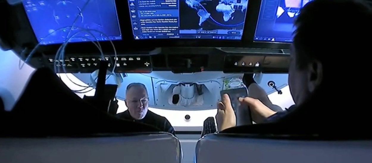 Houston, mamy problem, iPad się zawiesił - kulisy lądowania Crew Dragon