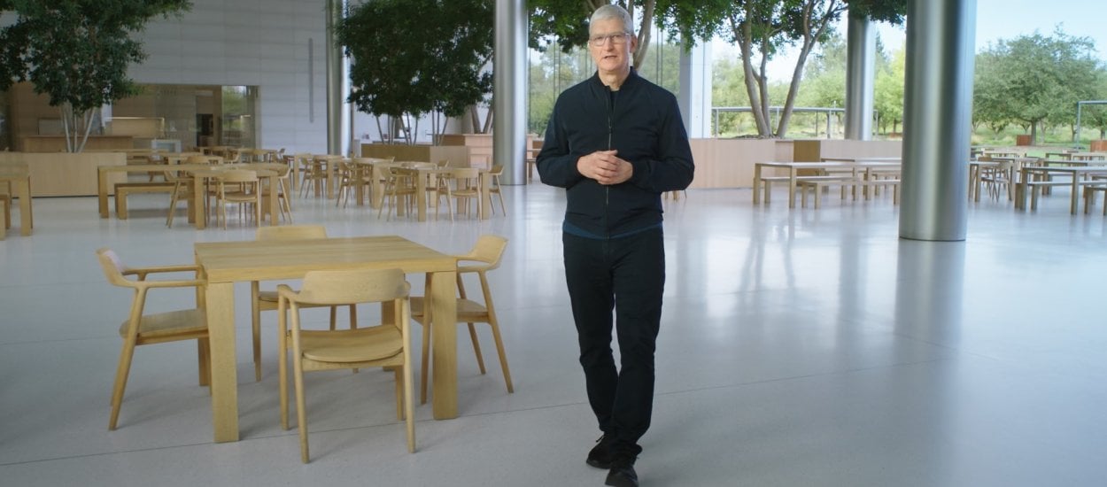 Oto, ile szefostwo Apple zarobiło w 2021. Wiemy ile Cook wydaje na prywatny odrzutowiec