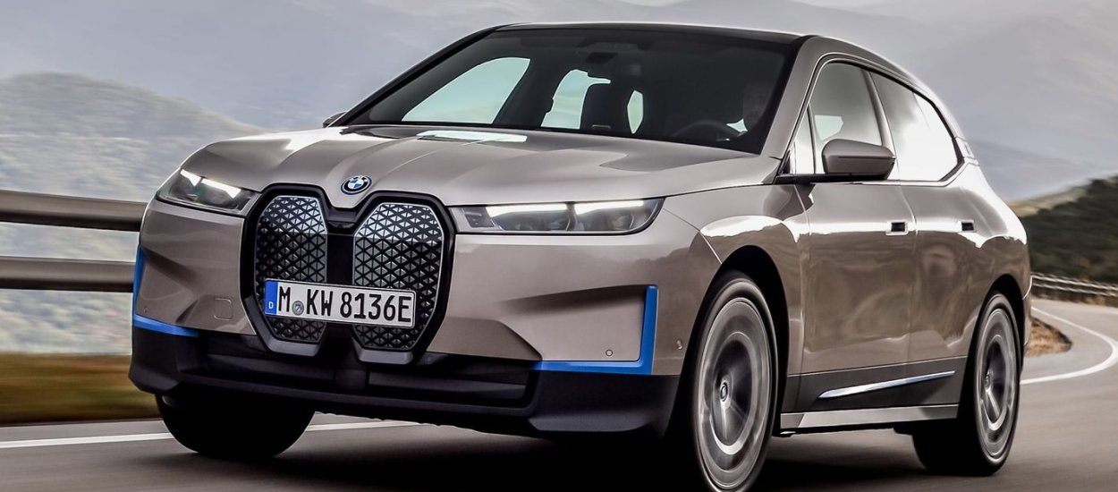 BMW iX otwiera nową erę w historii bawarskiej marki, zasięg 600 km i moc 500 KM
