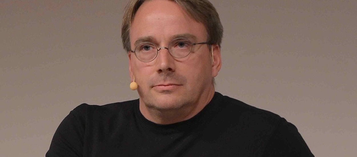 Linus Torvalds kręci nożem wbitym w Intela...