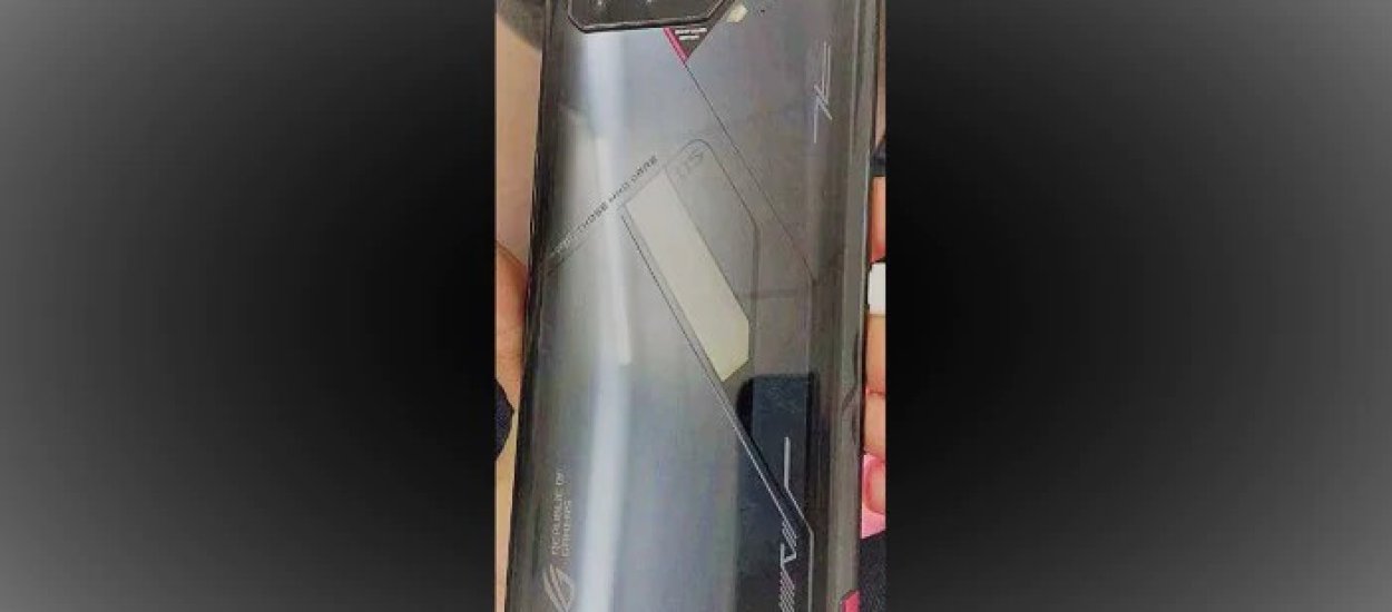 Nowy Asus ROG Phone ma drugi wyświetlacz, ale nie taki, jak myślicie