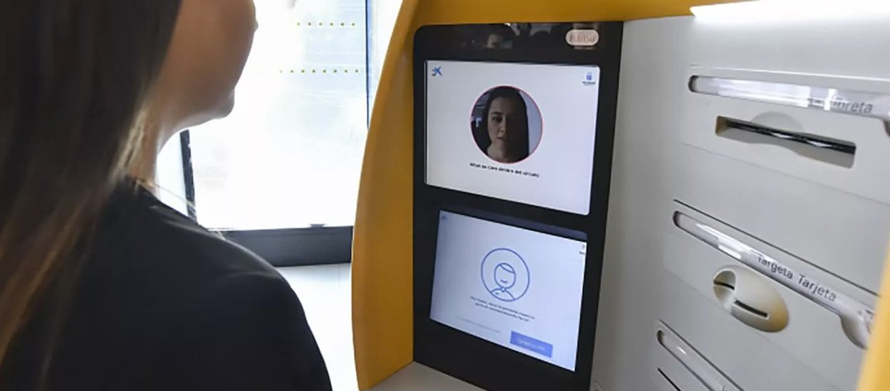 Bankomaty w Singapurze wypłacą gotówkę na podstawie biometrii twarzy