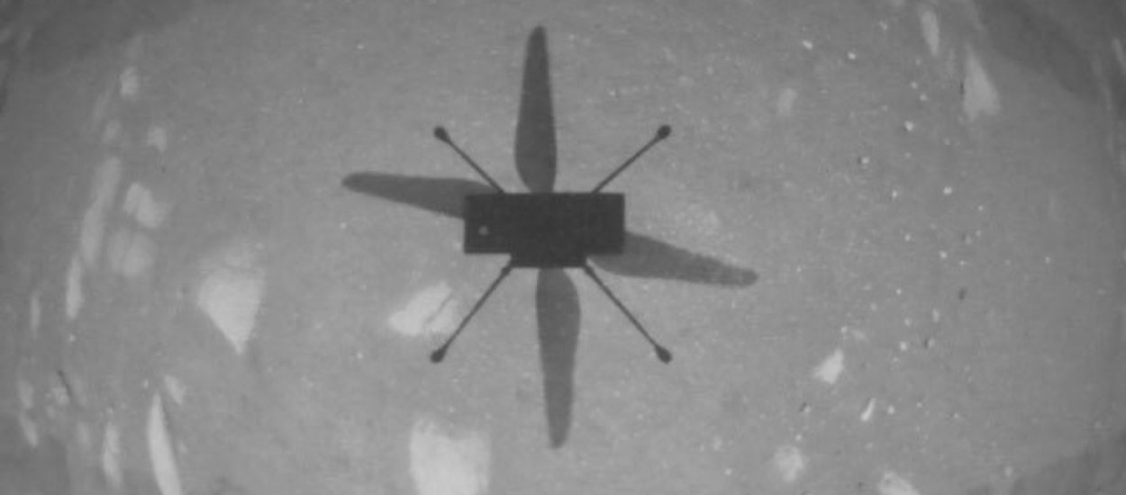Marsjański helikopter Ingenuity poleciał, wylądował i przysłał zdjęcie!