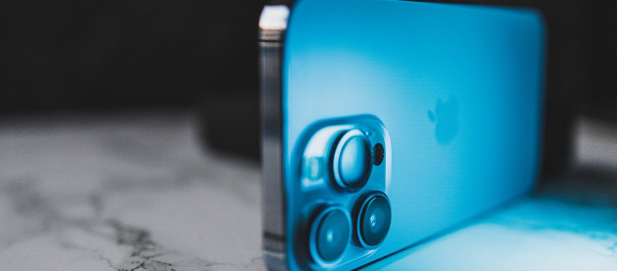 Apple pozwane w Chinach za brak ładowarki w pudełku z iPhonem