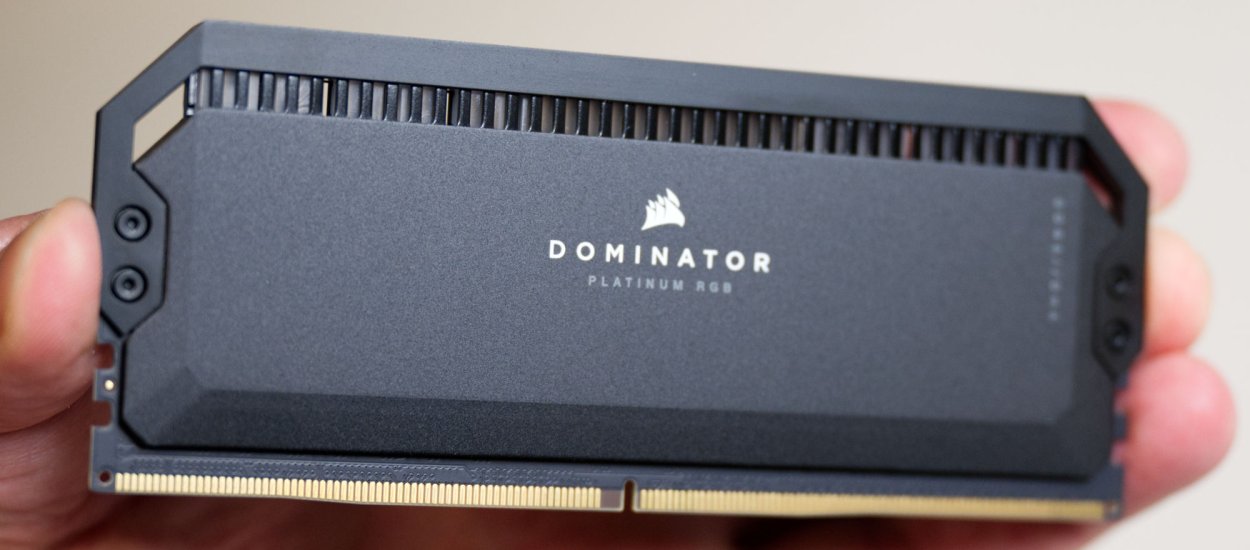 Recenzja Corsair Dominator Platinum RGB 5600 MHz. DDR5 warte grzechu