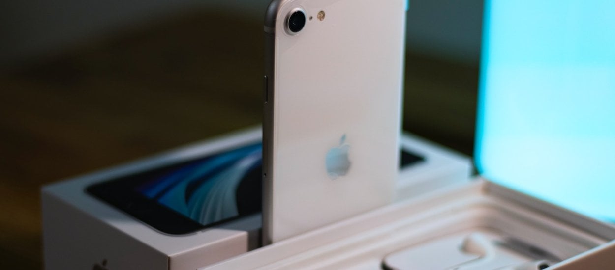 iPhone SE 3 zalega w magazynach. Odgrzewany kotlet nie podbił rynku?