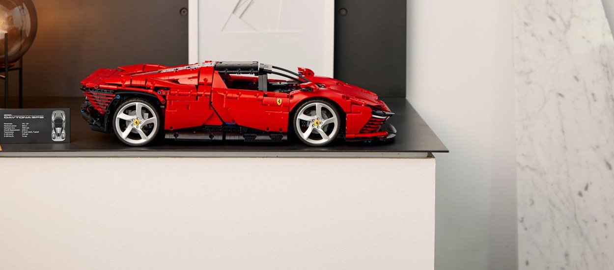 Ferrari Daytona SP3 z klocków LEGO dla fanów szybkich samochodów
