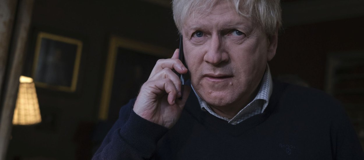 Kulisy pracy Borisa Johnsona w nowym serialu. Nie poznacie tego aktora!