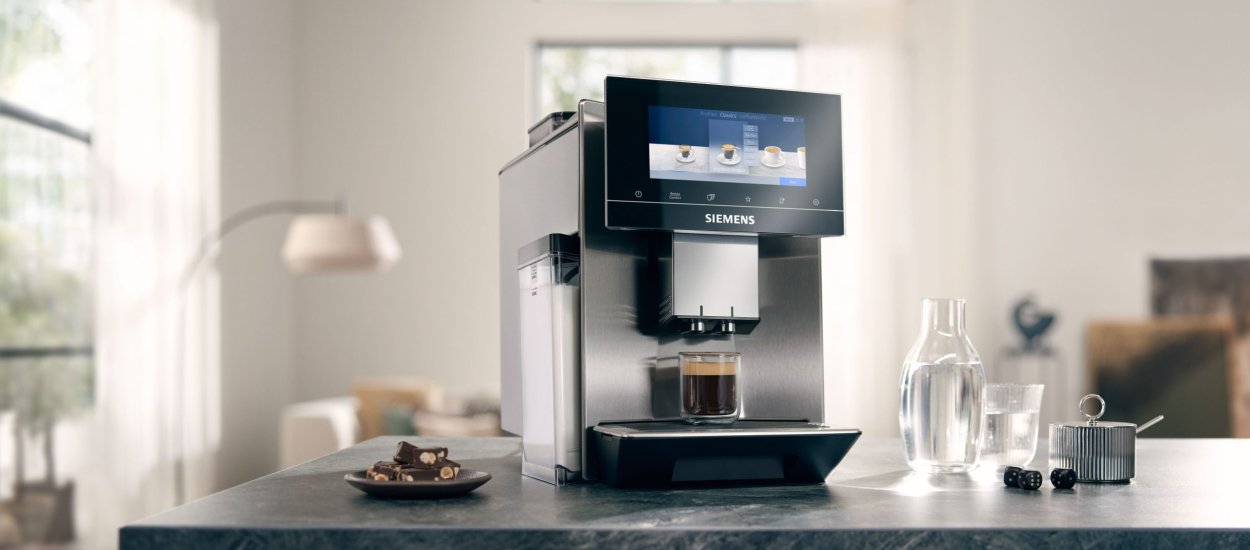 Smart ekspresy od Siemens – 21 rodzajów kaw z całego świata zaparzysz zdalnie
