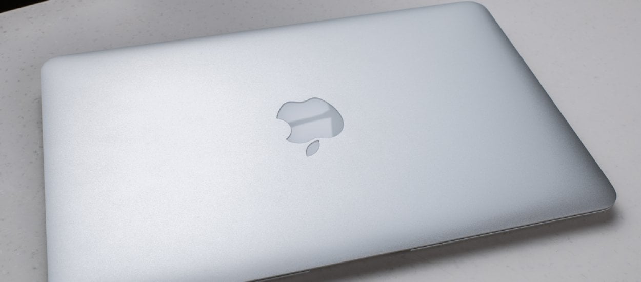 Kupujemy Macbooka w 2023 roku – wybierać z obecnej oferty, czy czekać na nowy czip?