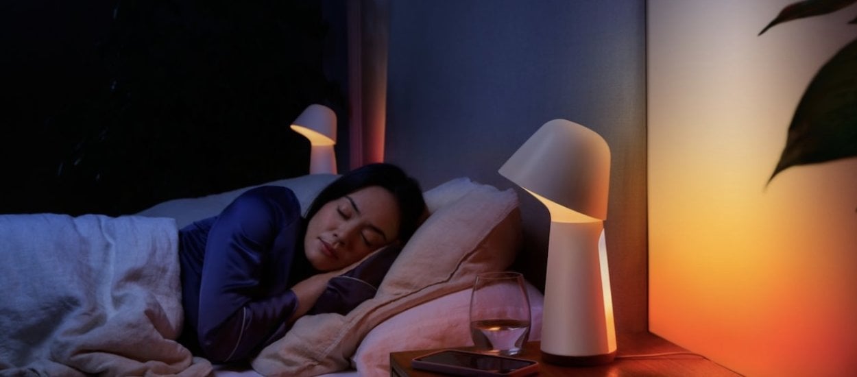 Magiczna lampka nocna od Philips Hue. W tej cenie powinien być materac w zestawie