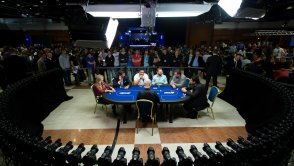 Emocje i wielkie pieniądze z technologią w tle - Antyweb na European Poker Tour