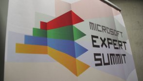 Eksperci Microsoftu o przyszłości firmy: usługi, nie platformy