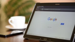 Google broni swoich usług - nie chce ich zmieniać dla "garstki porównywarek"
