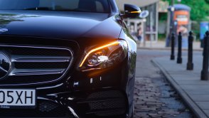 Asystent zmiany pasa ruchu w Mercedes-Benz Klasy E. Kolejny etap na drodze do autonomicznych pojazdów
