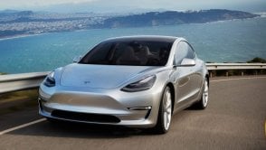 Tesla Model 3 nie przestaje zadziwiać, nowy Autopilot robi jeszcze większe wrażenie