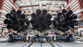 SpaceX na rekord, Falcon Heavy z Teslą na pokładzie już gotowy