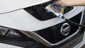 Hiszpania od 2040 roku zakaże sprzedaży aut napędzanych benzyną i ropą