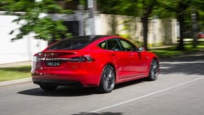 Polska firma sprawdziła aplikację Tesla: "Jest daleka od przyjętych standardów"